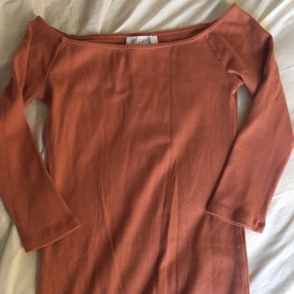 Body-con dress - Picture 2 of 4